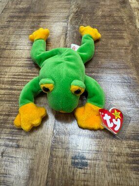 Ty Beanie Baby: Smoochy the Frog The Frog 1997 ** MANY Tag ERRORS ** PVC!